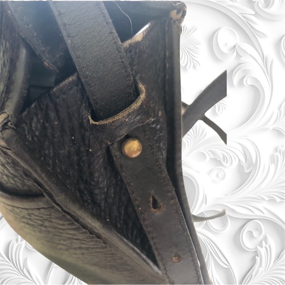 LL Bean Black Crossbody Bag H2F All Leather Classic Pebble Roomy *Needs TLC* - Picture 6 of 13